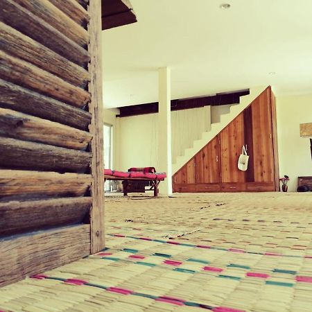 Vanpila Savannakhet Exterior photo