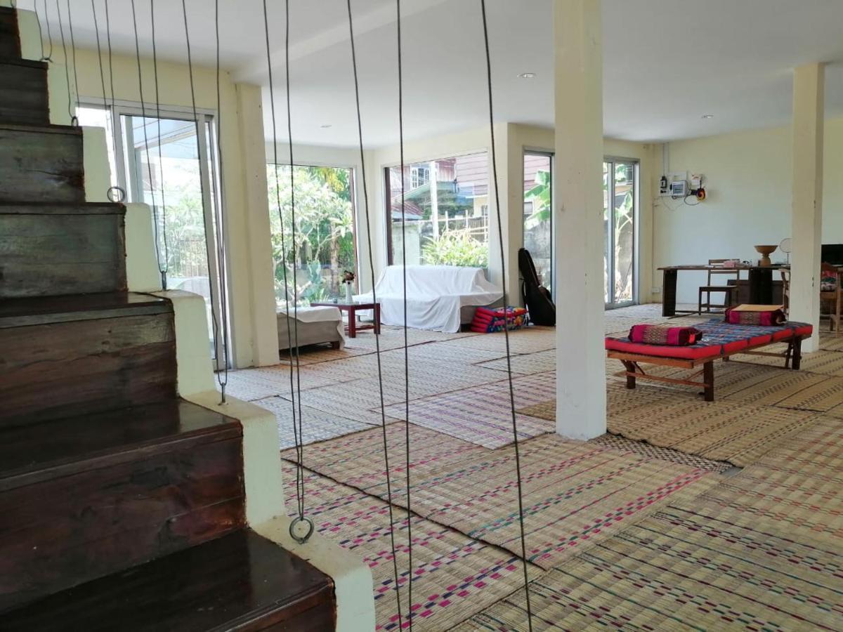 Vanpila Savannakhet Exterior photo