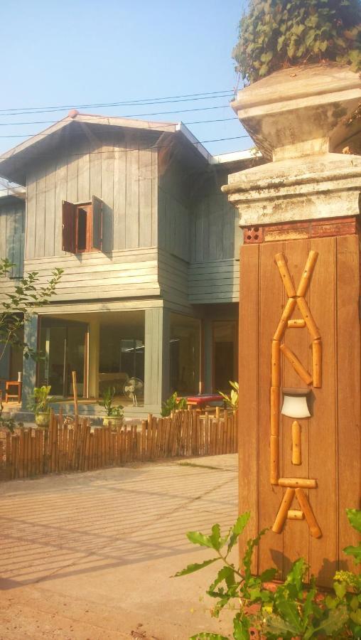Vanpila Savannakhet Exterior photo
